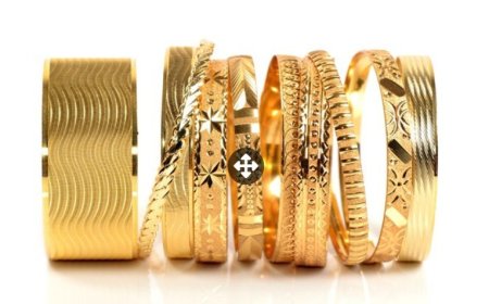 Armbänder im Traum: Von Reichtum bis Täuschung